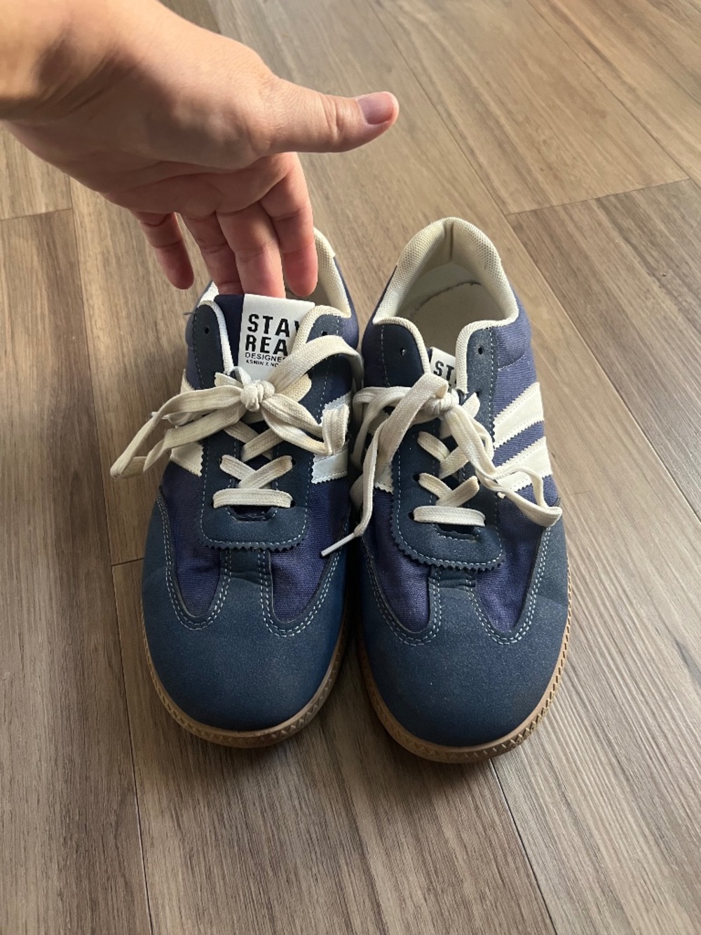 Stay Real Blue White Retro Sneakers EU 40 Gum Sole Lace-Up Shoes